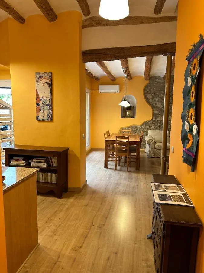 Country house Cal Pedret Guest House Riudecanyes