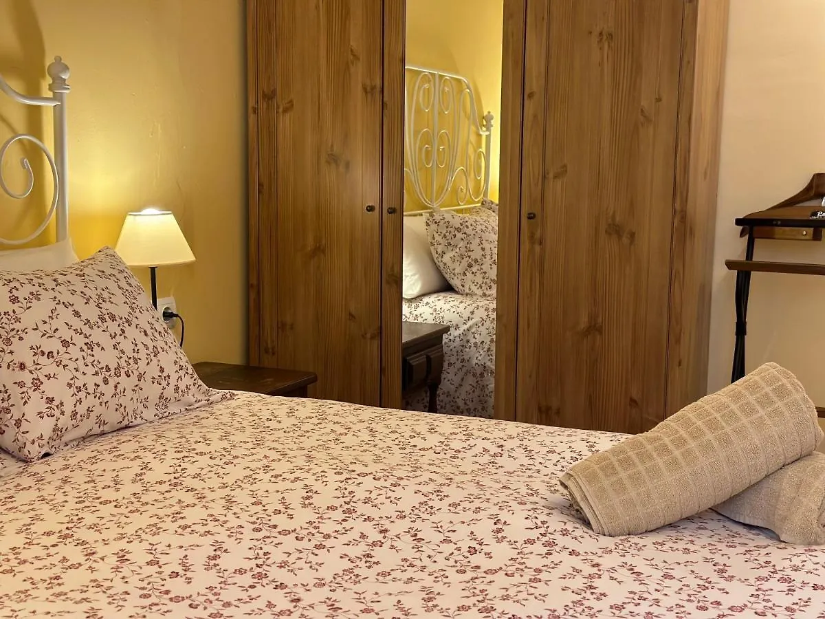 Cal Pedret Guest House Riudecanyes Spain