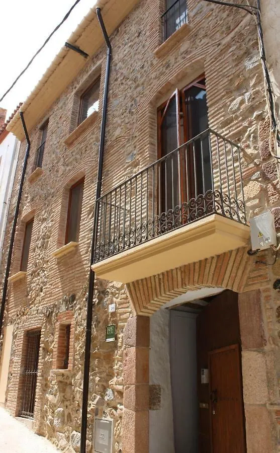Country house Cal Pedret Guest House Riudecanyes